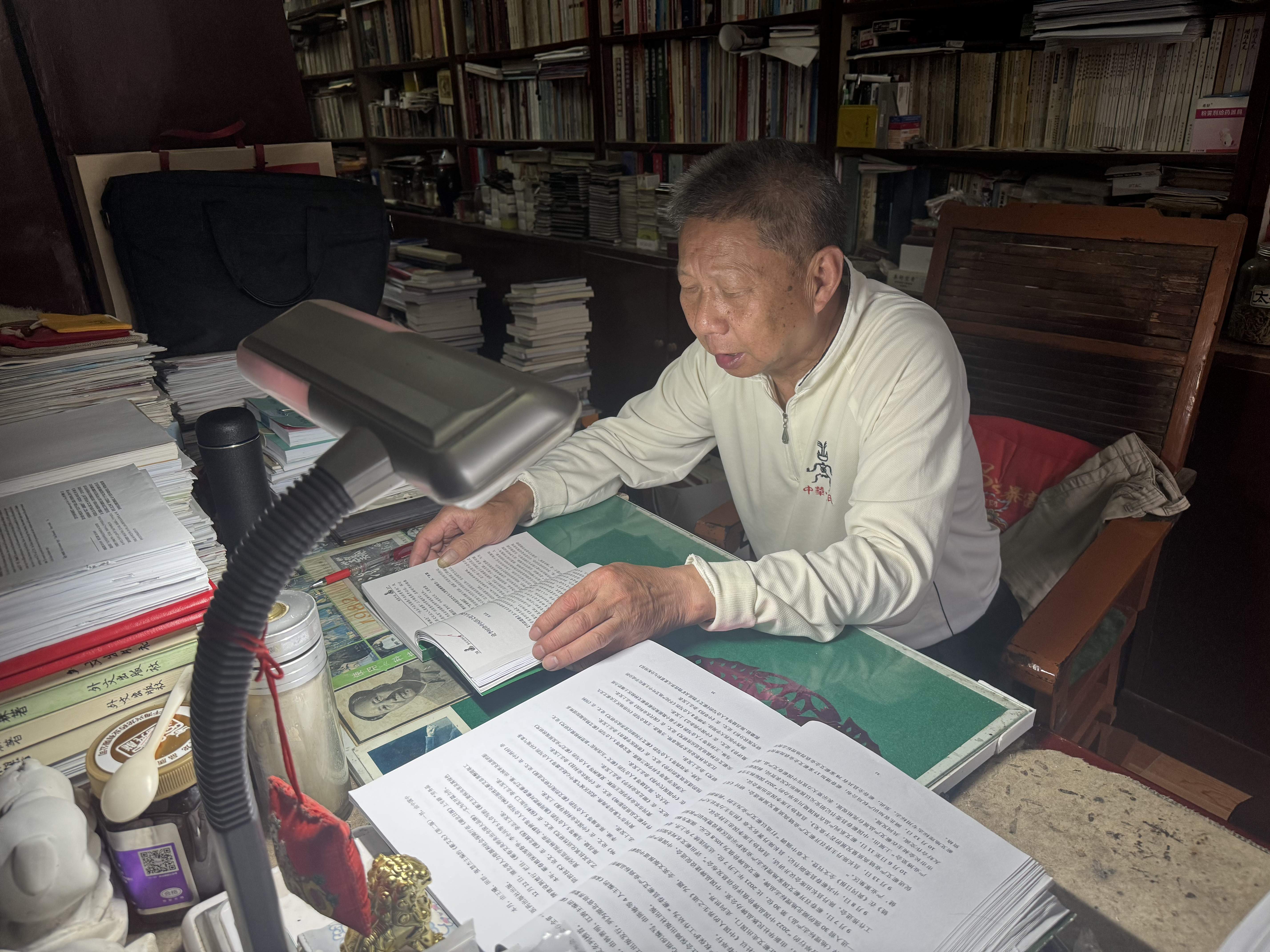 Zhang Liangshen, Director of the Li Shizhen Science, Technology and Culture Research Institute